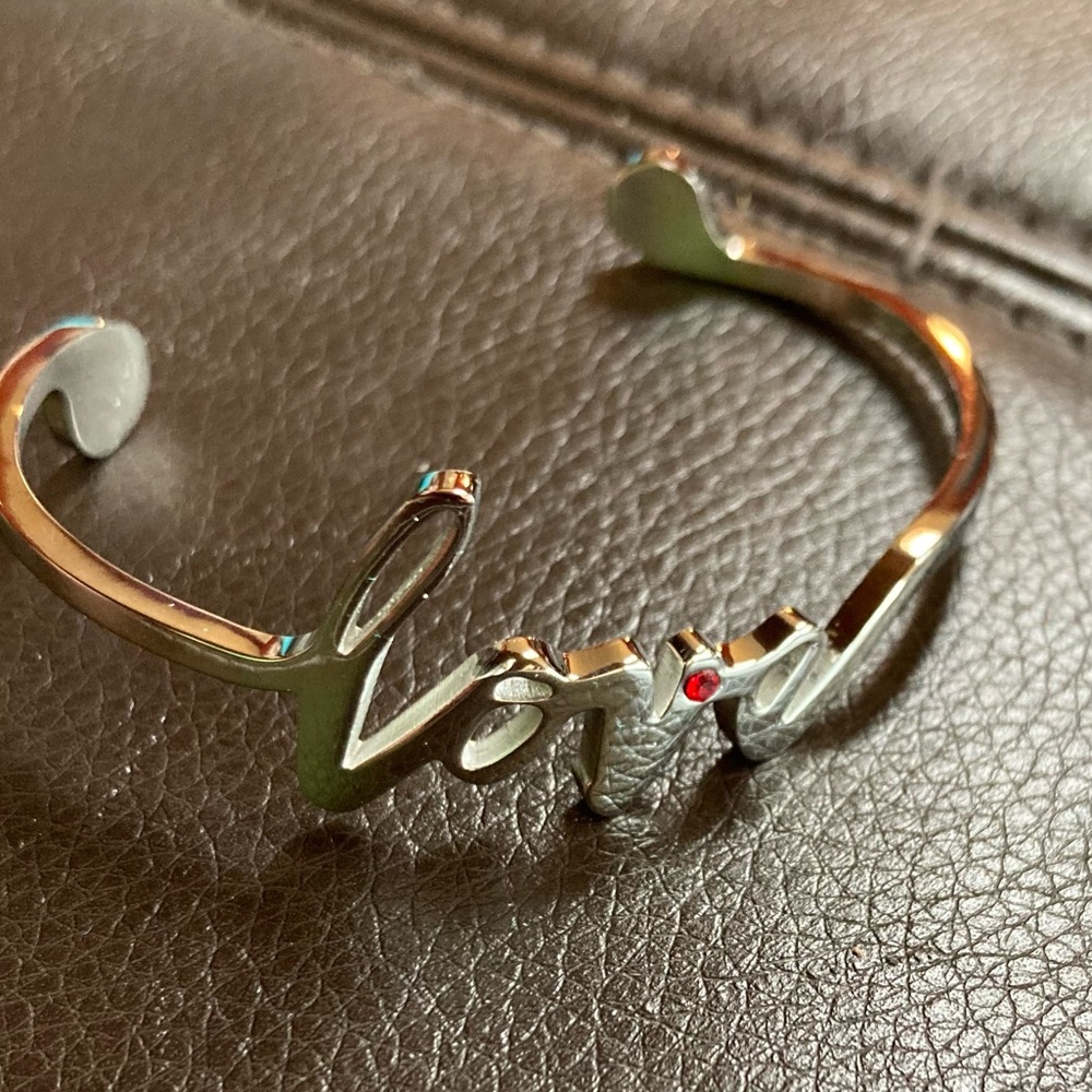 💜EUC Rustic Cuff “Love” Bangle Bracelet
